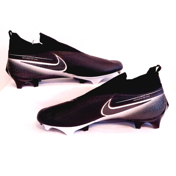 Nike Vapor Edge Elite 360 Flyknit Football Cleats - Picture 5 of 12